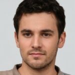 Profile picture of Aaron Duval